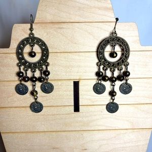 2/$14💖 Chandelier style brass french hook earrings